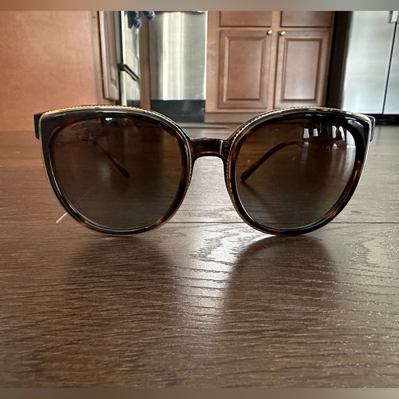 Michael Kors Polarized Sunglasses with Case - Picture 1 of 5